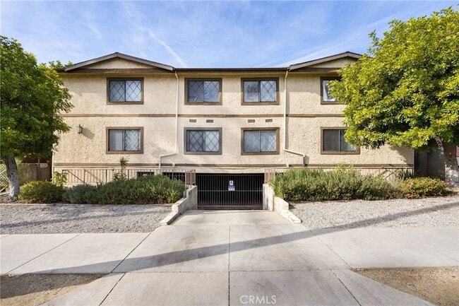 property at 1117 Linden Ave