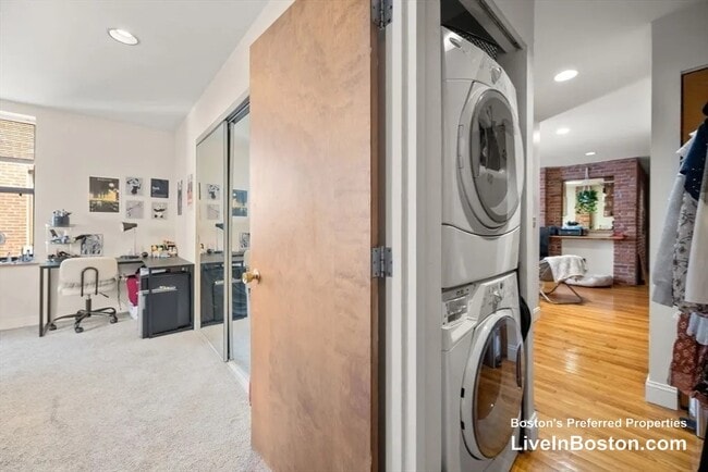 property at 95 Gainsborough St