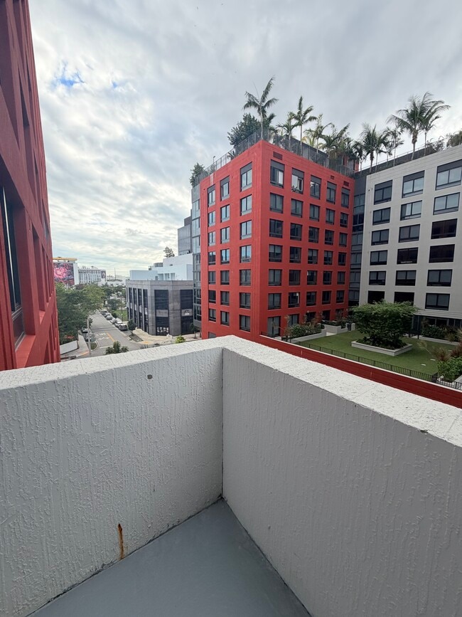 property at 41 NW 31st St