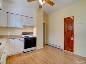 610 Main St-Unit -A&B in Sayreville, NJ - Building Photo - Building Photo