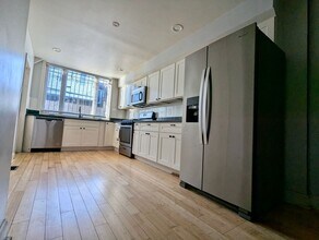 2016 S Hemberger St in Philadelphia, PA - Building Photo - Building Photo