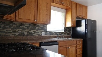 1219 E Washington Ave in El Cajon, CA - Building Photo - Building Photo