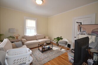 124 Academy Hill Rd, Unit 2 in Boston, MA - Building Photo - Building Photo