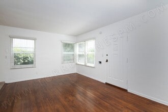 1626 Emerald St-Unit -1626 in San Diego, CA - Building Photo - Building Photo