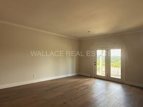 5709 Lyons View Pike in Knoxville, TN - Building Photo - Building Photo