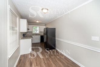 3826 Bentley Dr in Douglasville, GA - Building Photo - Building Photo
