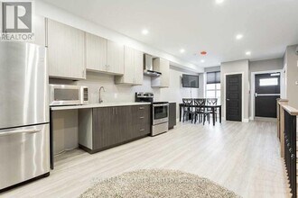 73 King St E in Hamilton, ON - Building Photo - Building Photo