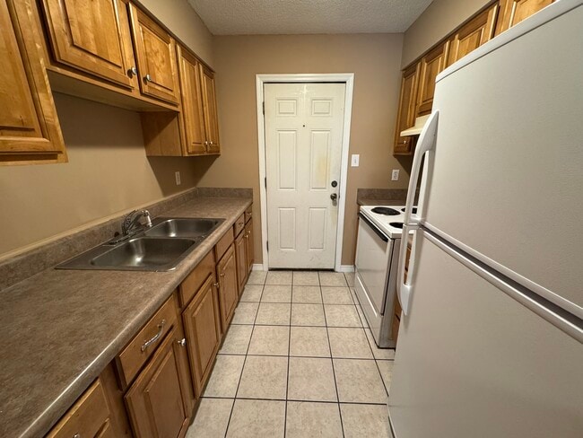 property at 1925 Arizona St