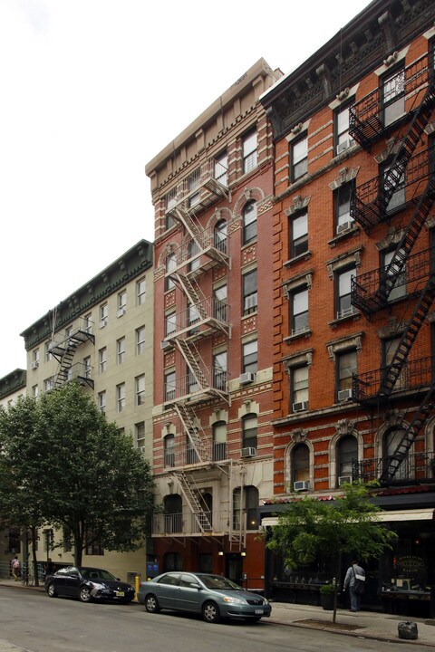 142 Ludlow St in New York, NY - Building Photo