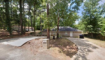 611 Timberline Dr in Longview, TX - Building Photo