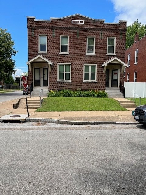 4535 Alaska Ave, Unit 1-N in St. Louis, MO - Foto de edificio - Building Photo