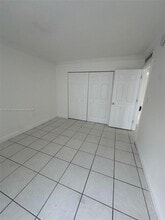 8003 W 6th Ave in Hialeah, FL - Building Photo - Building Photo