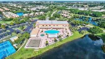 15235 Lakes of Delray Blvd in Delray Beach, FL - Building Photo