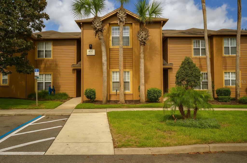 400 Summit Ridge Pl in Longwood, FL - Building Photo