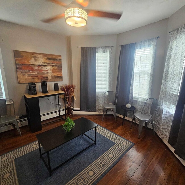 56 Longmont St in Providence, RI - Building Photo - Building Photo