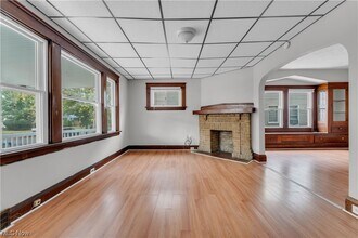 1041 E 169th St in Cleveland, OH - Building Photo - Building Photo
