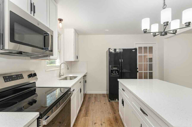 property at 707 Ringgold Dr