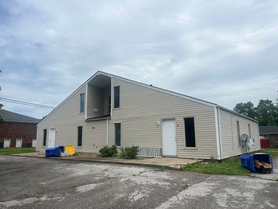 1722 Oshea St in Bowling Green, KY - Building Photo