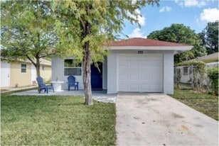 325 SW 4th Ave in Delray Beach, FL - Building Photo