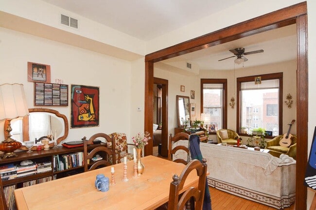 2316 W Iowa St, Unit 4C