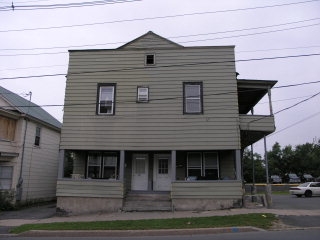 5 Broad St in Plattsburgh, NY - Building Photo