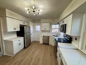 12304 W Cathedral Ave in Wauwatosa, WI - Building Photo - Building Photo