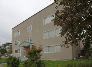 Comerford Apartments in New Westminster, BC - Building Photo - Building Photo