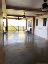 2268 SW 8th St-Unit -3-C in Miami, FL - Building Photo - Building Photo