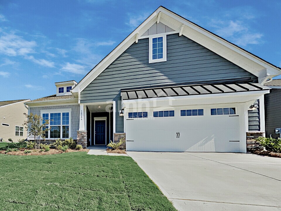 14306 Hugh Dixon Wy in Huntersville, NC - Building Photo