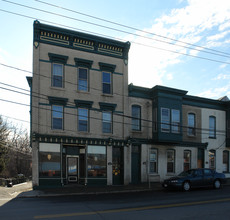 202-204 Ontario St in Cohoes, NY - Building Photo - Building Photo