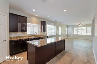 8839 W Irongate Rd in Marana, AZ - Foto de edificio - Building Photo