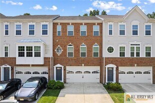 89 Isabelle Ct in Evesham, NJ - Building Photo