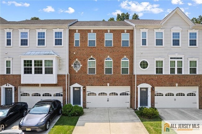 property at 89 Isabelle Ct