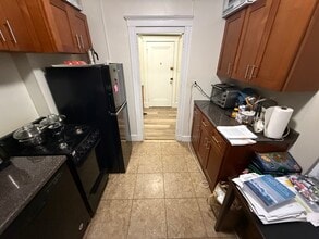 1776 Commonwealth Ave, Unit 3 in Boston, MA - Building Photo - Building Photo