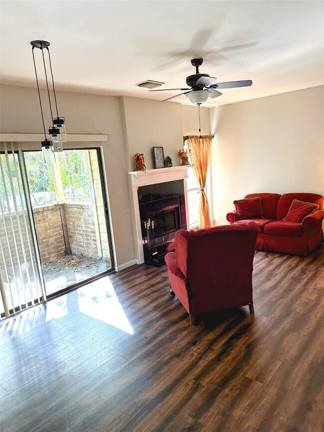 3500 Tangle Brush Dr