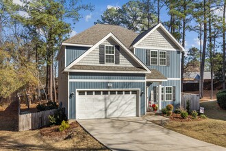 10 Lassiter Ln in Pinehurst, NC - Building Photo - Building Photo