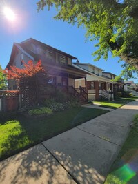 5245 N Leamington Ave in Chicago, IL - Foto de edificio - Building Photo