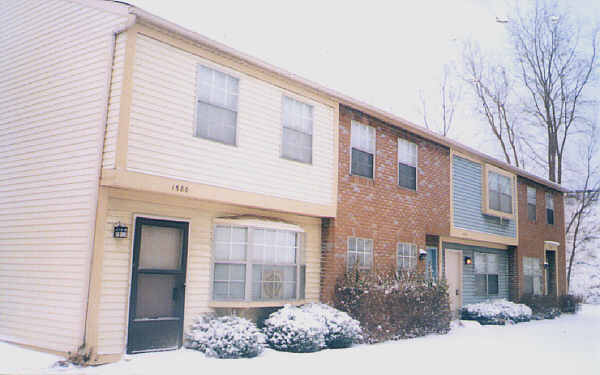 1564-1570 Worthington Row Dr in Columbus, OH - Building Photo - Building Photo