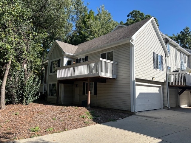 property at 301 W Treehouse Ln