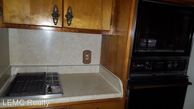 1406 8th St in Canyon, TX - Building Photo - Building Photo