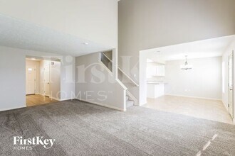 985 Marcia Dr in Trenton, OH - Building Photo - Building Photo