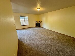 11018 SW Verde Terrace in Tigard, OR - Building Photo - Building Photo