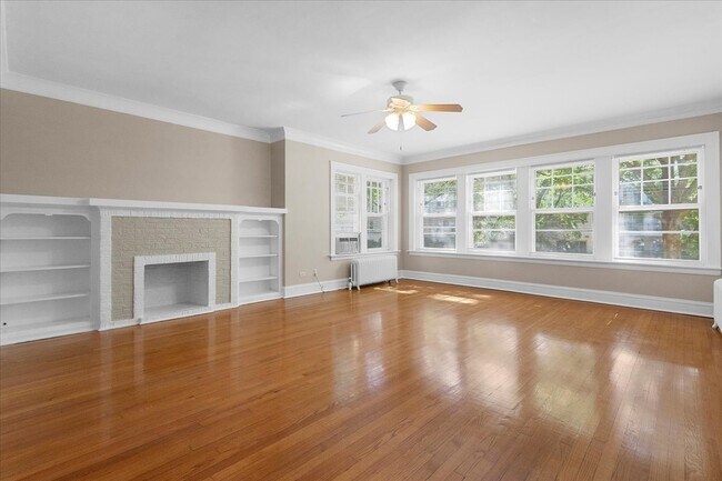 811 Dobson St in Evanston, IL - Building Photo - Building Photo