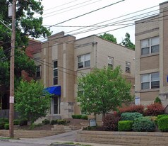 2928 Burnet Ave in Cincinnati, OH - Building Photo