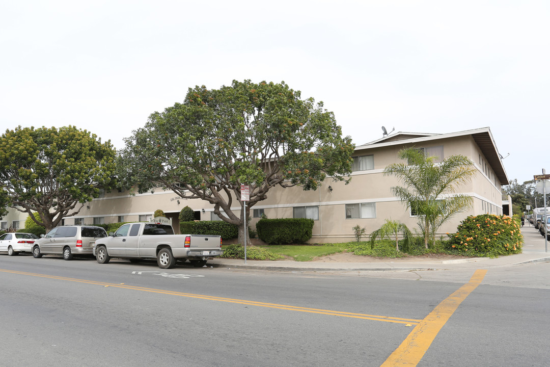 Fir Park Apartments in Oxnard, CA - Foto de edificio