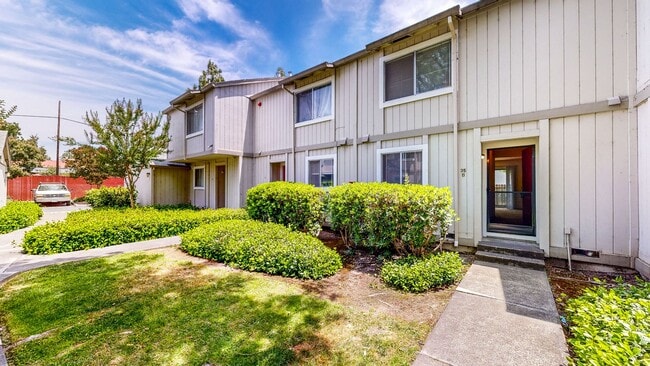 35 Front St in Healdsburg, CA - Building Photo - Building Photo