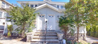 325 Whiteman St, Unit #2 in Fort Lee, NJ - Building Photo