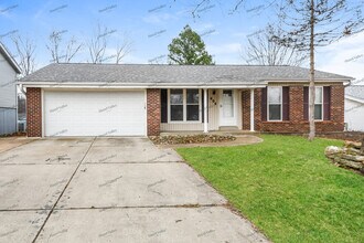 406 Cardiff Ln in Manchester, MO - Building Photo - Building Photo