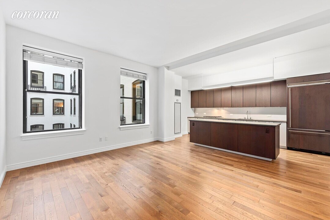 225 5th Ave-Unit -: 8T in New York, NY - Building Photo
