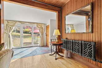 72 Clubhouse Rd in Tuxedo, NY - Building Photo - Building Photo